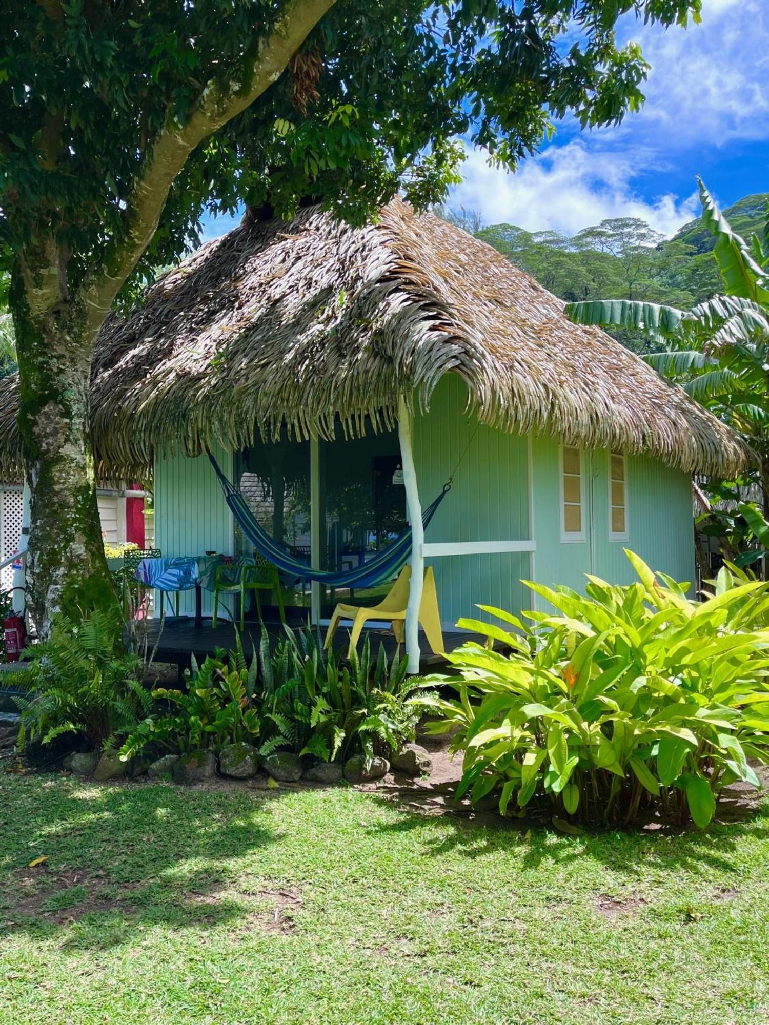Linareva Moorea Beach Resort Haapiti Exterior photo