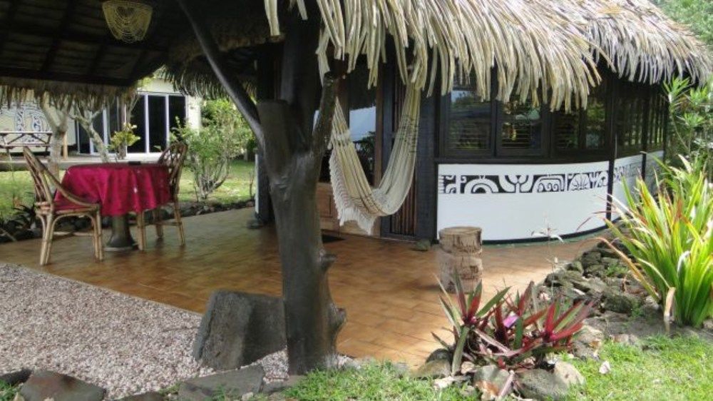 Linareva Moorea Beach Resort Haapiti Exterior photo