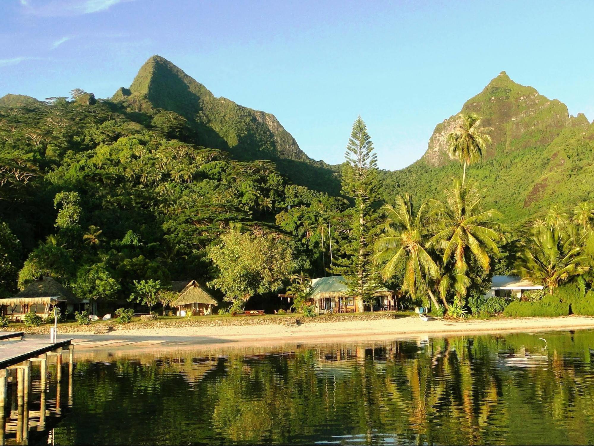 Linareva Moorea Beach Resort Haapiti Exterior photo